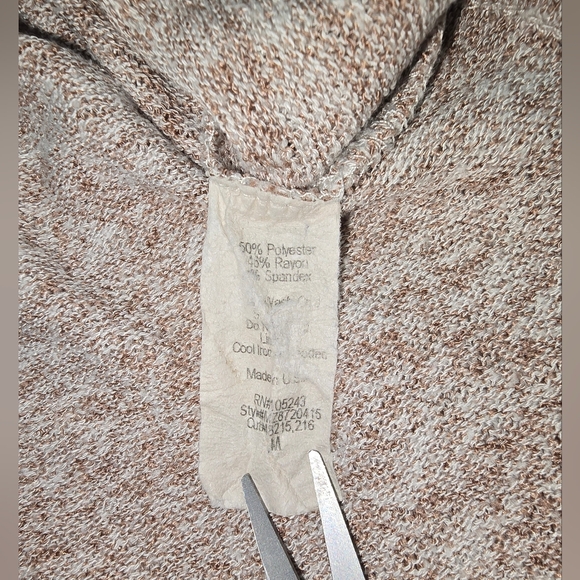 Bobeau Women's Hoodie Blouse Made In USA W/ LOVE Size Med - Picture 6 of 10